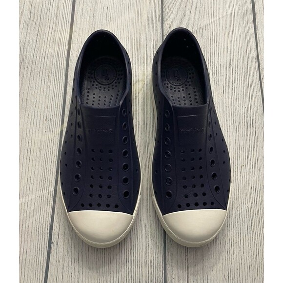 Navy Blue Native Natives Jefferson Boy Girl Shoes, Size Youth 13 - Picture 1 of 5